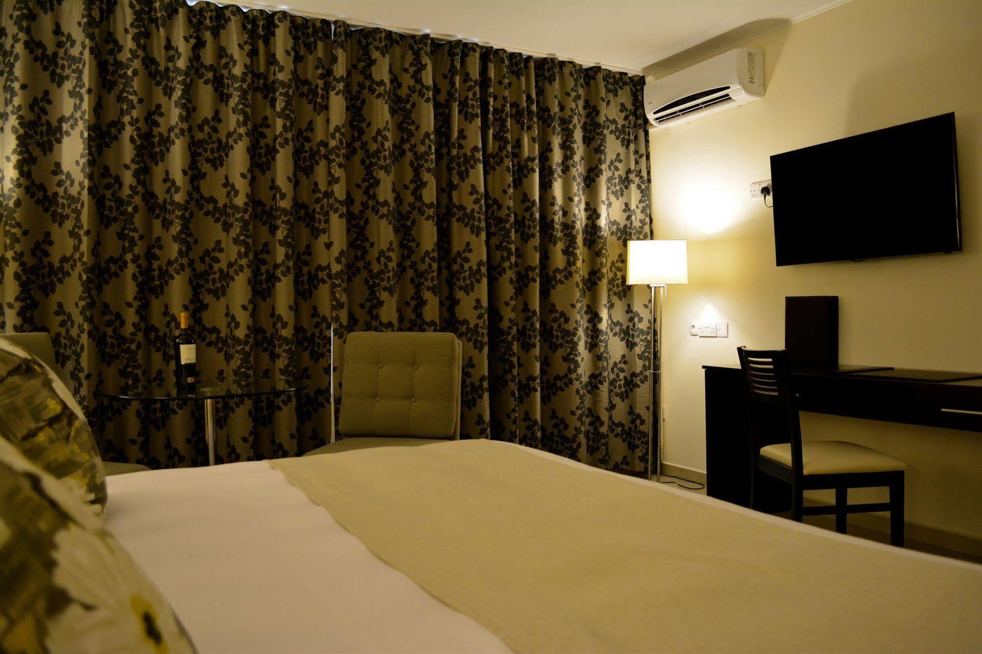 New Brookfields Hotel Freetown Eksteriør billede