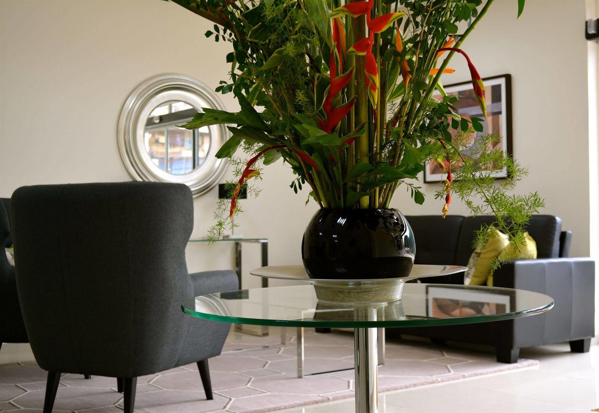 New Brookfields Hotel Freetown Eksteriør billede